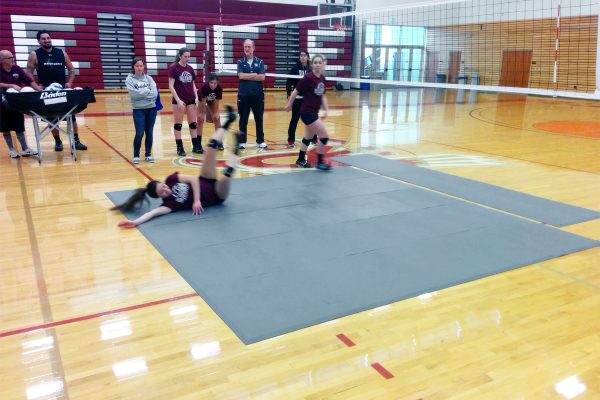 SmartCells Volleyball Team Pierce